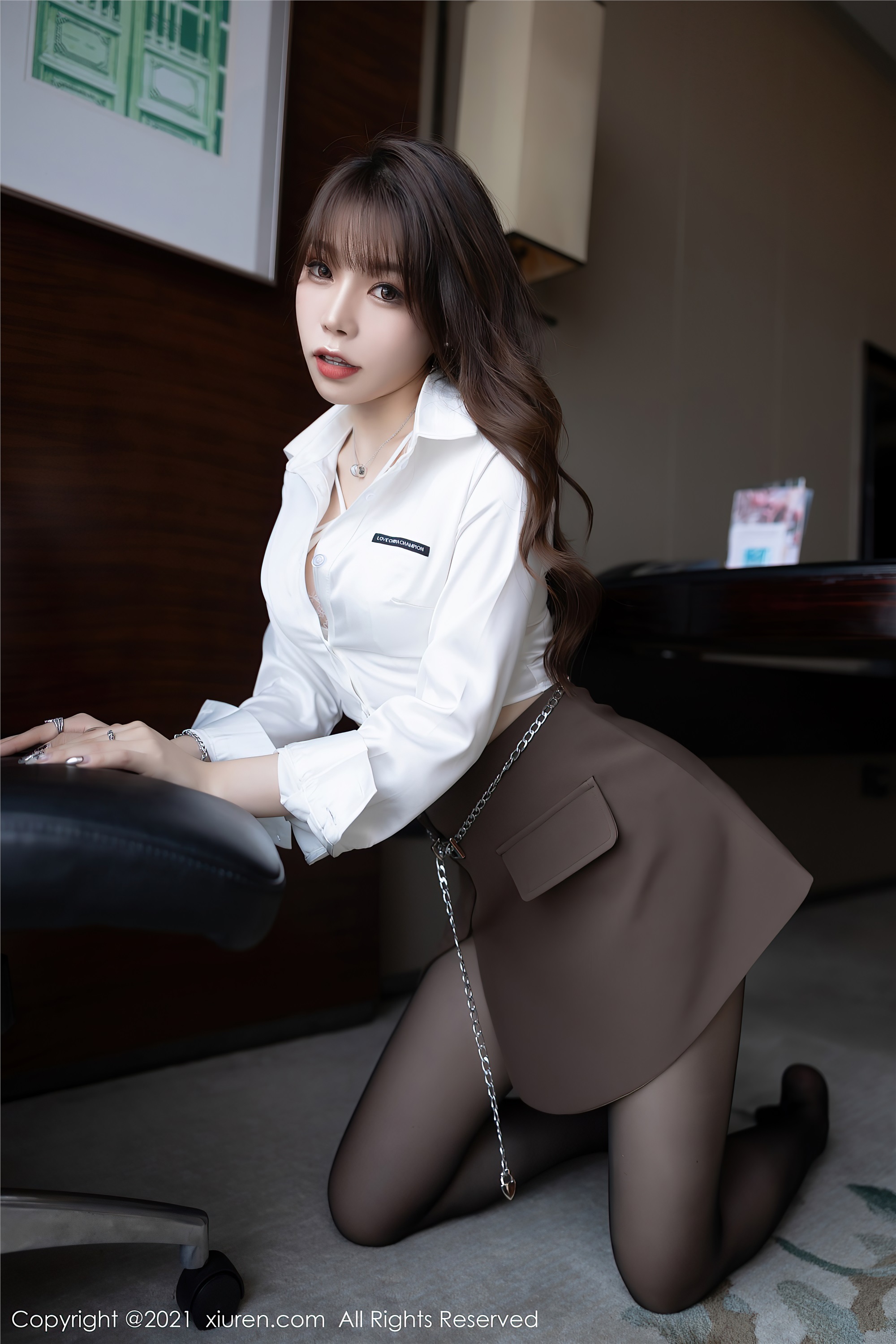 Xiuren秀人网 2021.12.03 NO.4299 芝芝Booty